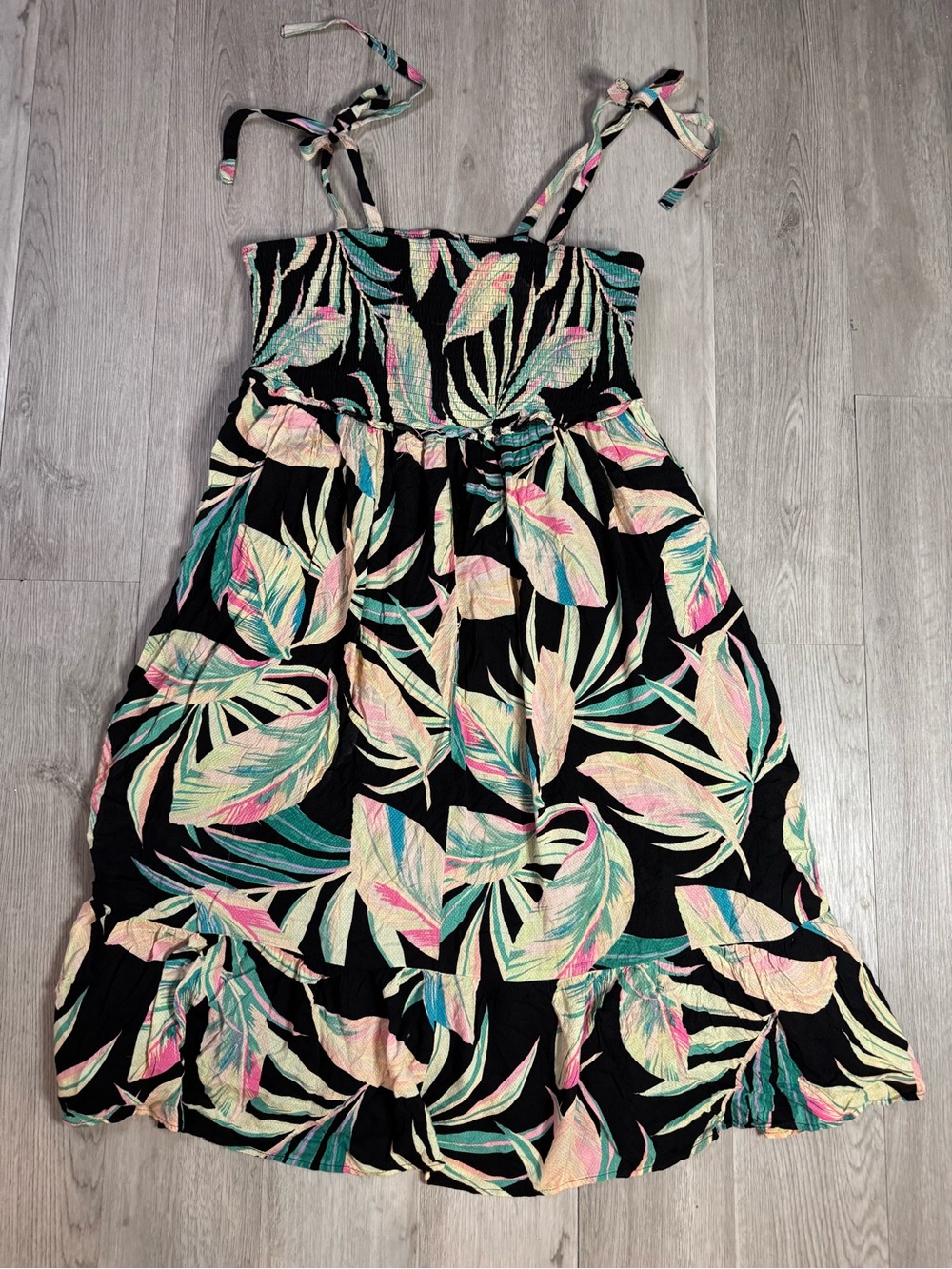 Torrid Floral Hawaiian Tropical Print Smocked Tiered Rayon Maxi Summer Dress 2